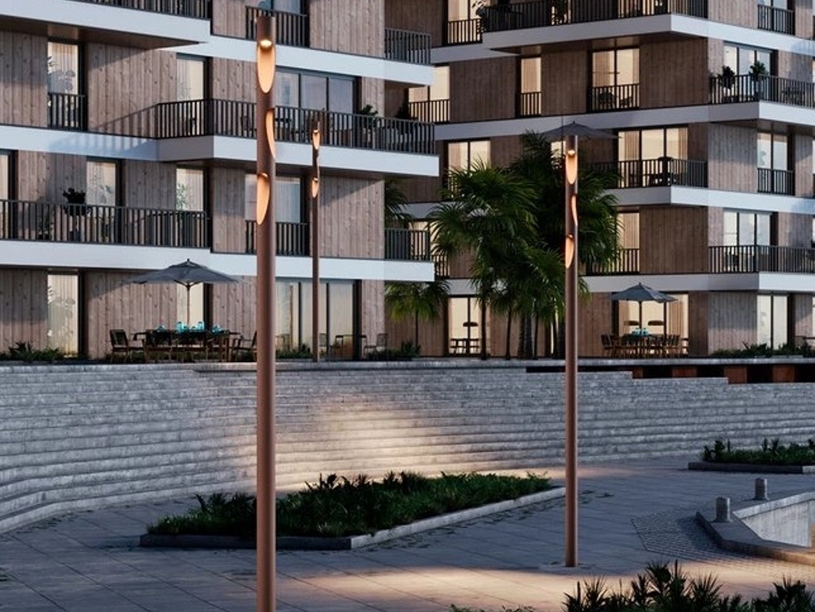 Flindt Plaza Post Top